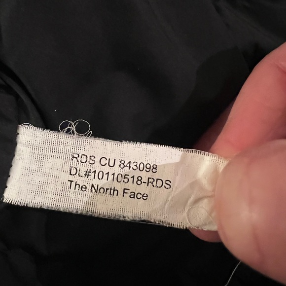 North Face Women’s Parka - Size Large - Picture 6 of 9